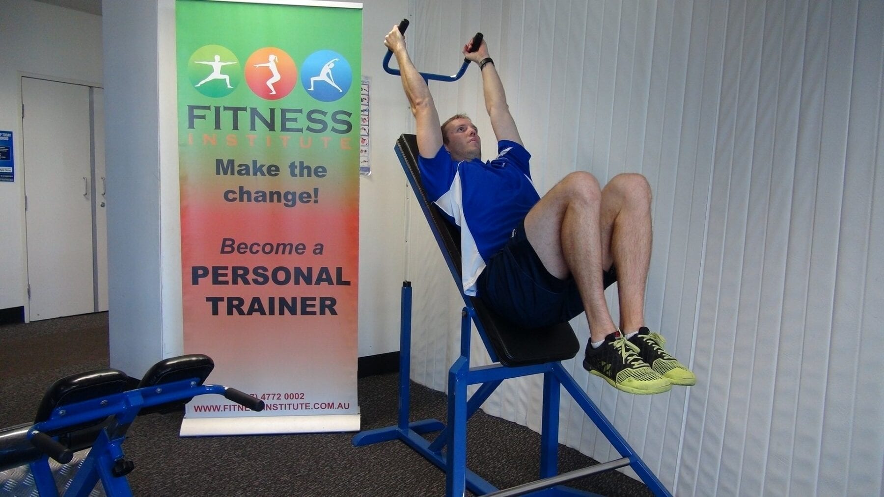 Fitness Institute Leg Raise